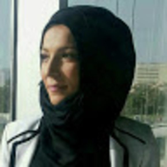 Meet your Posher, Hamda - Picture 1 of 1